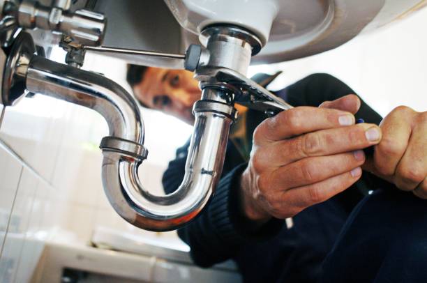 Best Clogged Drain Plumber  in Newcomerstown, OH